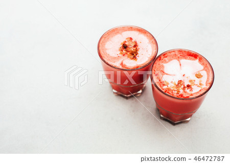 Two trendy Living Coral lattes Two trendy Living Coral lattes 46472787