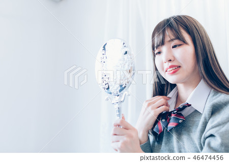 學校的女生 46474456