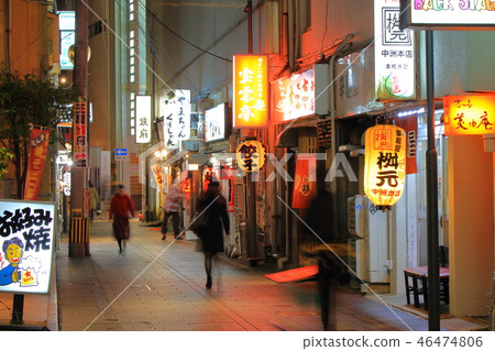 Scenery of alley in entertainment district Nakasu (land lantern, signboard) entertainment district Nakasu in Hakata-ku, Fukuoka City, Fukuoka Prefecture Scenery of alley in entertainment district Nakasu (land lantern, signboard) entertainment district Nakasu in Hakata-ku, Fukuoka City, Fukuoka Prefecture 46474806