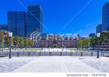 (東京城市景觀)東京車站和建築物5在藍天下 (東京城市景觀)東京車站和建築物5在藍天下 46479506