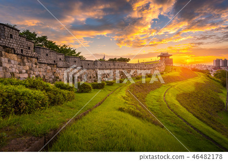 Korea landmark and park after sunset, 46482178