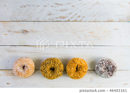 Four dilicious donut Four dilicious donut 46483161