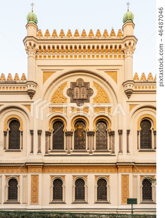 Picturesque facade of Spanish Synagogue in Josefov, Prague, Czech Republic 46487046