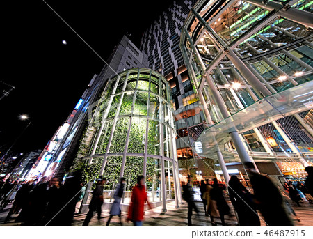 日本的東京都市風景看澀谷的新景點,“澀谷溪流”和垂直移動的基地,如Urban Core(夜景) 日本的東京都市風景看澀谷的新景點,“澀谷溪流”和垂直移動的基地,如Urban Core(夜景) 46487915