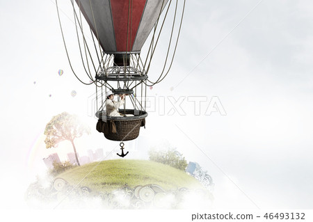 Man travel in aerostat 46493132