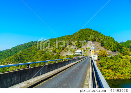 Autumn scenery of Igusa Dam [Saatsu Prefecture Karatsu City] 46493928