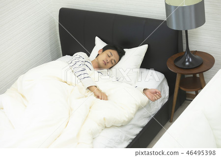 Men sleep sleep 46495398