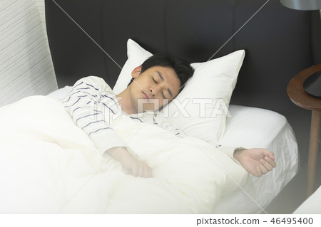 Men sleep sleep 46495400