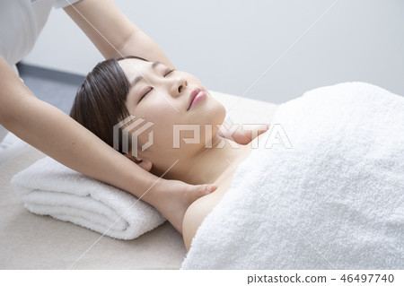 Women's Power Este Esthetician Salon Image 46497740