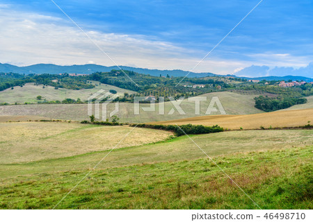 Landscape in Chianti region in province of Siena Landscape in Chianti region in province of Siena 46498710
