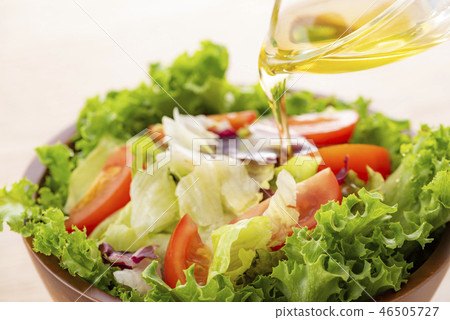 Apply olive oil 46505727