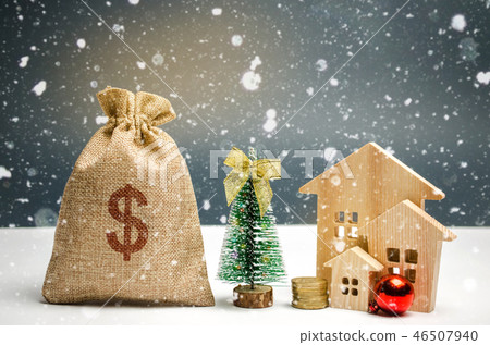 Wooden houses and Christmas tree Wooden houses and Christmas tree 46507940