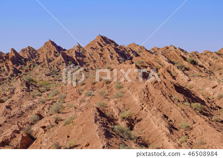 Folding and natural hexagonal column of the mountains, canyon of Cuesta Del Viento, Rodeo, San Juan Folding and natural hexagonal column of the mountains, canyon of Cuesta Del Viento, Rodeo, San Juan 46508984