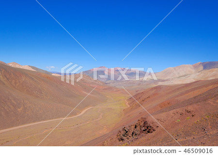 Beautiful mountain landscape in the Argentine Andes, near Laguna Brava, Paso Pircas Negras 46509016