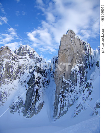 The Bugaboo Spires Mountains, a mountain range in the Purcell Mountains, Bugaboo Provincial Park The Bugaboo Spires Mountains, a mountain range in the Purcell Mountains, Bugaboo Provincial Park 46509045