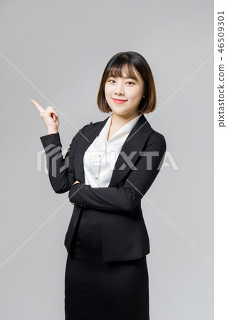 Business woman office worker woman woman 20s 30s career woman 46509301