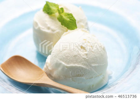 Sweet and delicious ice cream 46513736
