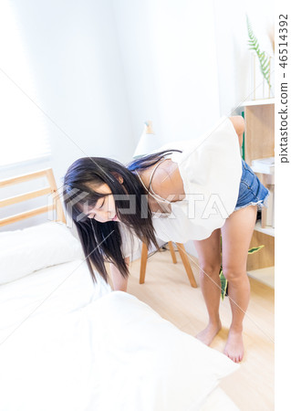 亞洲台灣中國人 病痛 醫藥 藥丸 女人 亞洲台灣中國人 病痛 醫藥 藥丸 女人 46514392