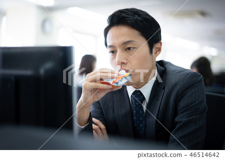 Business feeding tired tired overworked hungry busy Business feeding tired tired overworked hungry busy 46514642