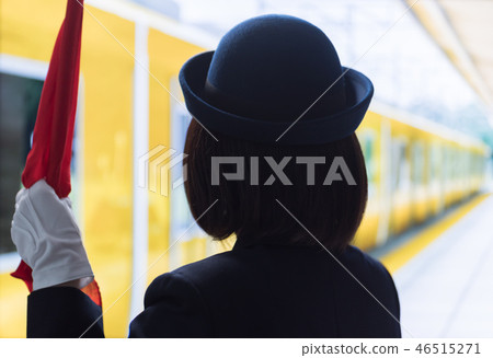 Female staff 46515271