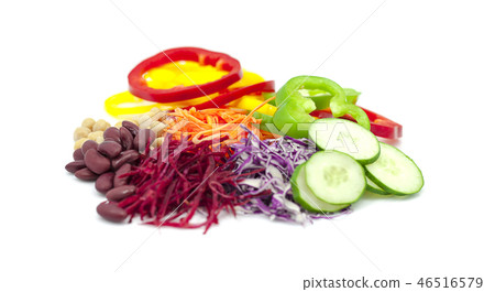 Mixed salad of raw vegetables Mixed salad of raw vegetables 46516579