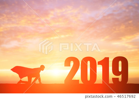 silhouette businessman go to 2019 silhouette businessman go to 2019 46517692