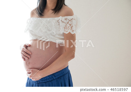 孕婦懷孕的胃產假晚懷孕 46518597
