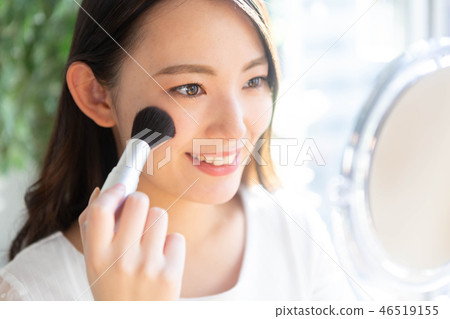 Woman Beauty Makeup Cheek Brush 46519155