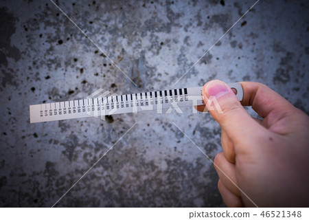裂縫 測量 尺寸 46521348