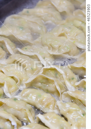 Grilled dumplings 46523903