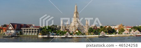 Wat Arun temple in Bangkok, Thailand Super wide angle Wat Arun temple in Bangkok, Thailand Super wide angle 46524258