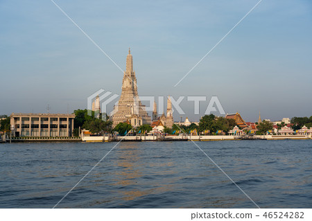黎明寺寺廟在曼谷，泰國 46524282