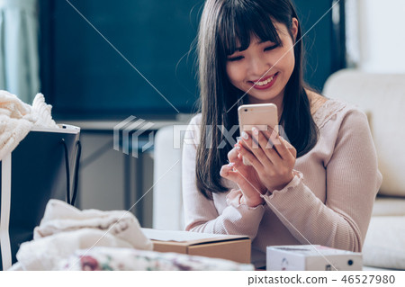 Woman Woman 46527980