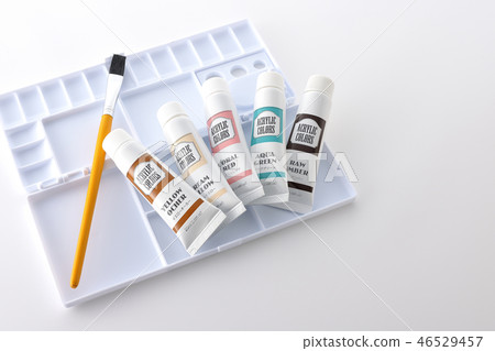 Palette and paint Palette and paint 46529457