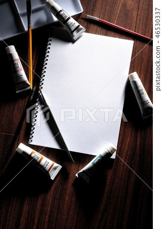 What color do you paint it? What color do you paint it? 46530337