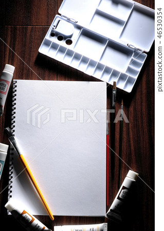 What color do you paint it? What color do you paint it? 46530354