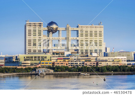 Aqua FC站在台場海濱公園前面，在富士電視台總部的一個巨大的FCG大樓已經成為一個里程碑。 46530478