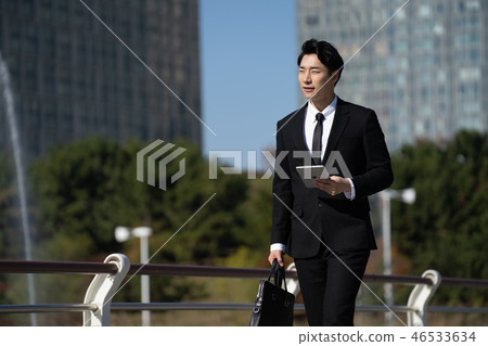 年輕人，商人 46533634