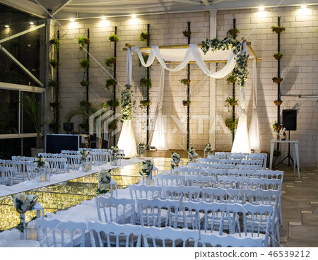 Jewish Hupa , wedding putdoor . Jewish Hupa , wedding putdoor . 46539212