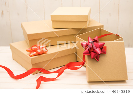 禮物盒 46545819