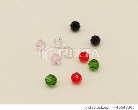 Beads 46548305