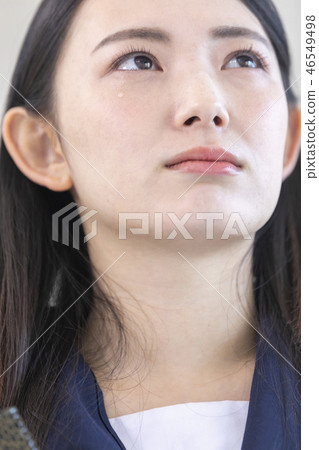 Girl tears graduation 46549498