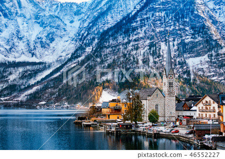Winter View of Hallstatt,Alps, Austria. 46552227