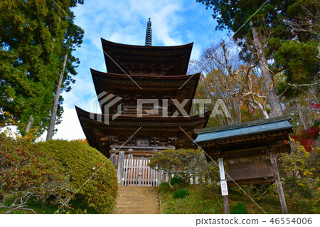 Daihoji Triple Tower National Treasure Nagano 46554006