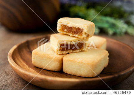 Pineapple cake is Taiwan famous dessert 46556479