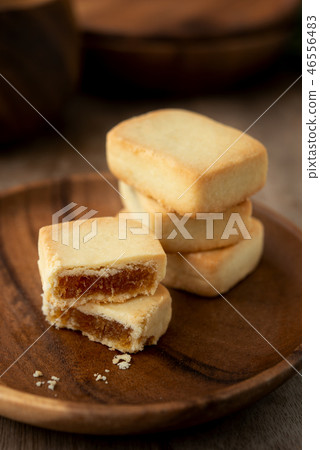 Pineapple cake is Taiwan famous dessert 46556483