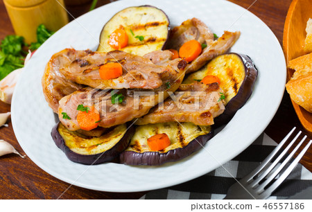 Mutton chops served with grilled vegetables Mutton chops served with grilled vegetables 46557186