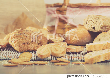Baked goods on wicker mat Baked goods on wicker mat 46557365