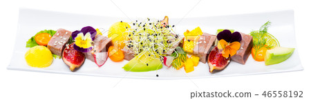 Seared tuna with mango, avocado, figs 46558192