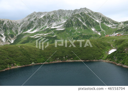 Mikuriga池塘和立山山脈 46558704